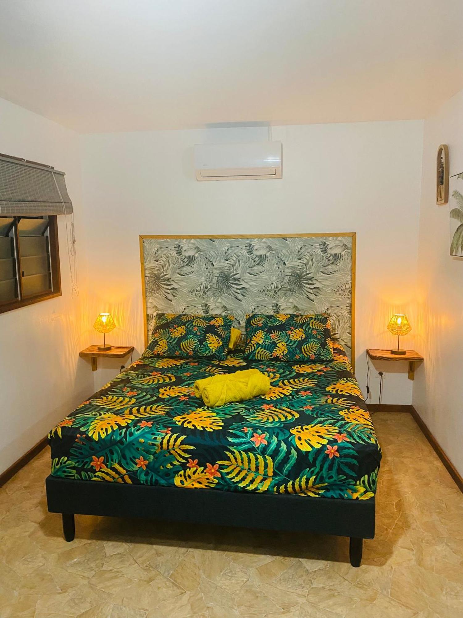 Huahine Serenity Cottage Maroe Extérieur photo