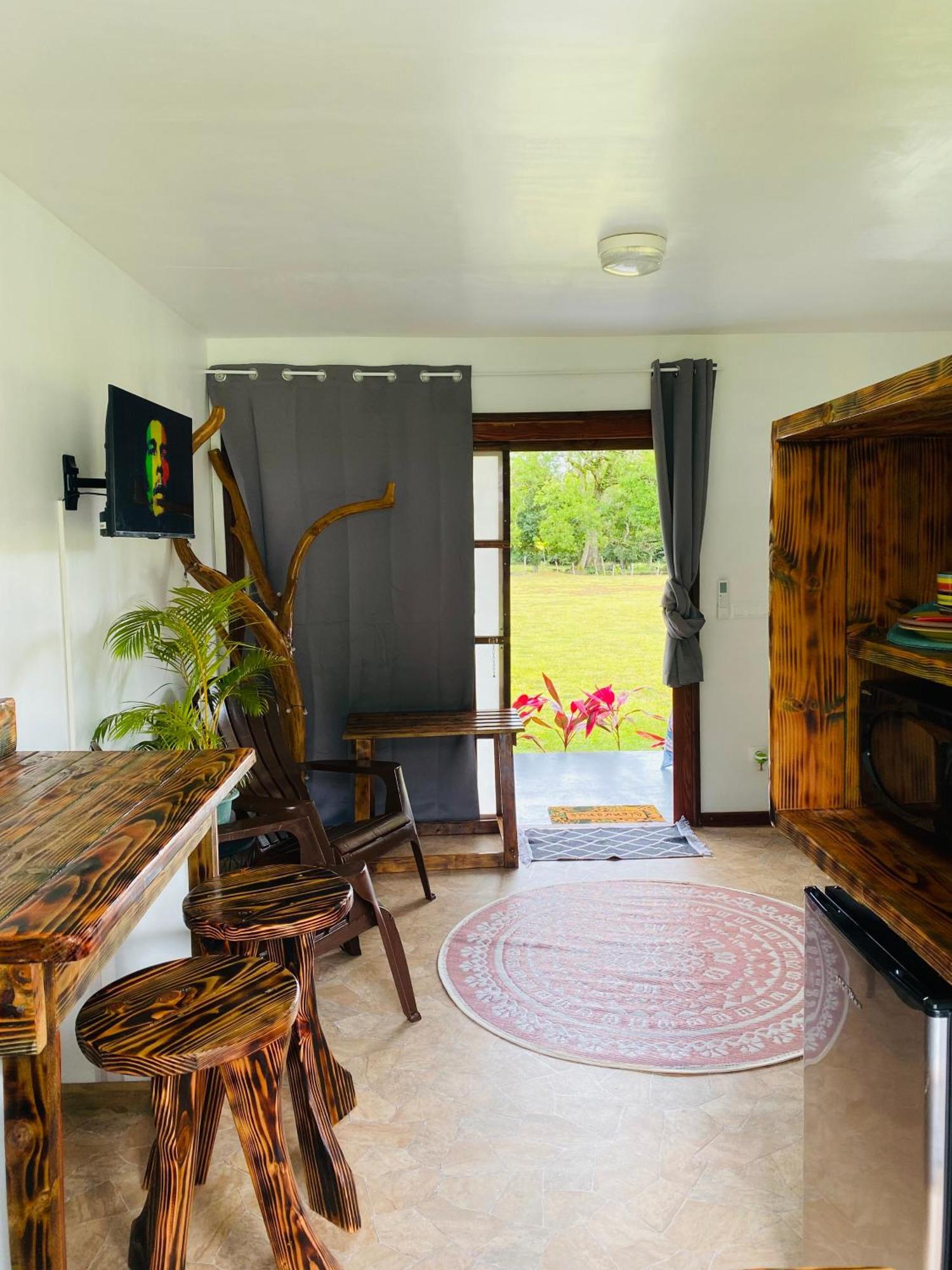 Huahine Serenity Cottage Maroe Extérieur photo